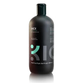 Kick champú frontal del envase mostrando la marca y beneficio refrescante
