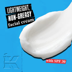 Kiehl's textura cremosa en close-up que ofrece absorción ligera y confort