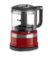 KitchenAid picadora frontal Empire Red mostrando diseño compacto y beneficio de ahorro de espacio