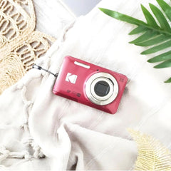 KODAK PIXPRO FZ55 detalle del lente para encuadres amplios y zoom útil