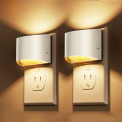 L LOHAS LED vista frontal del enchufe mostrando diseño compacto y ahorro