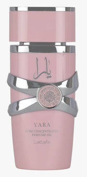 Lattafa Yara botella frontal elegante mostrando diseño compacto y apto para regalar