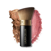 LAURA GELLER NEW YORK brocha kabuki frontal mostrando forma angular y acabado profesional