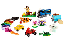 LEGO piezas distribuidas en colores diversos inspirando ideas de construcción