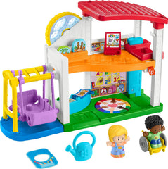 Little People vista frontal del playset, muestra zonas de juego inclusivas y atractivas