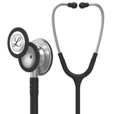 Littmann vista frontal del estetoscopio mostrando acabado y tubo, ideal para uso profesional