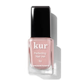 LONDONTOWN botella frontal del Nail Veil mostrando color y empaque elegante