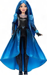 Mattel Chloe Wonderland front packaging shows full doll and accessories, clear display-ready presentation