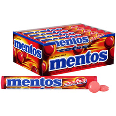 Mentos rollo frontal Cinnamon mostrando el empaque práctico y refrescante