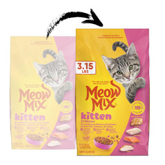 Meow Mix croquetas de cerca, textura apetecible y tamaño pequeño