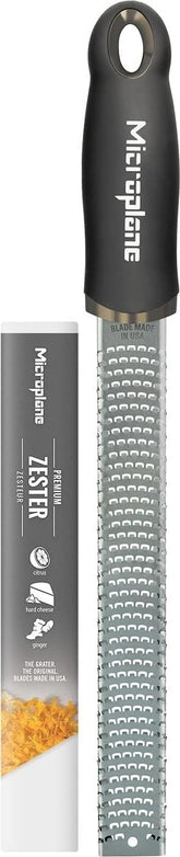 Microplane zester frontal mostrando diseño y beneficio de precisión