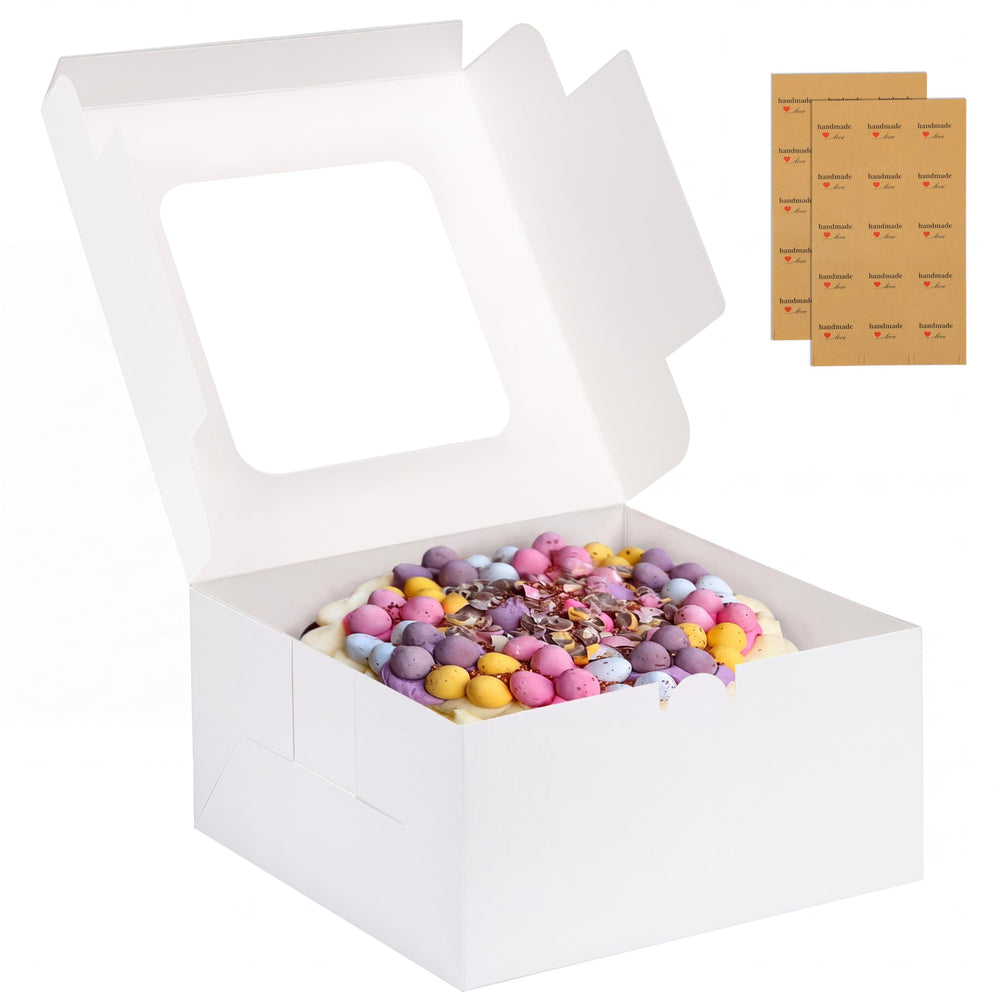 Moretoes caja frontal con ventana mostrando pastel, presentación atractiva