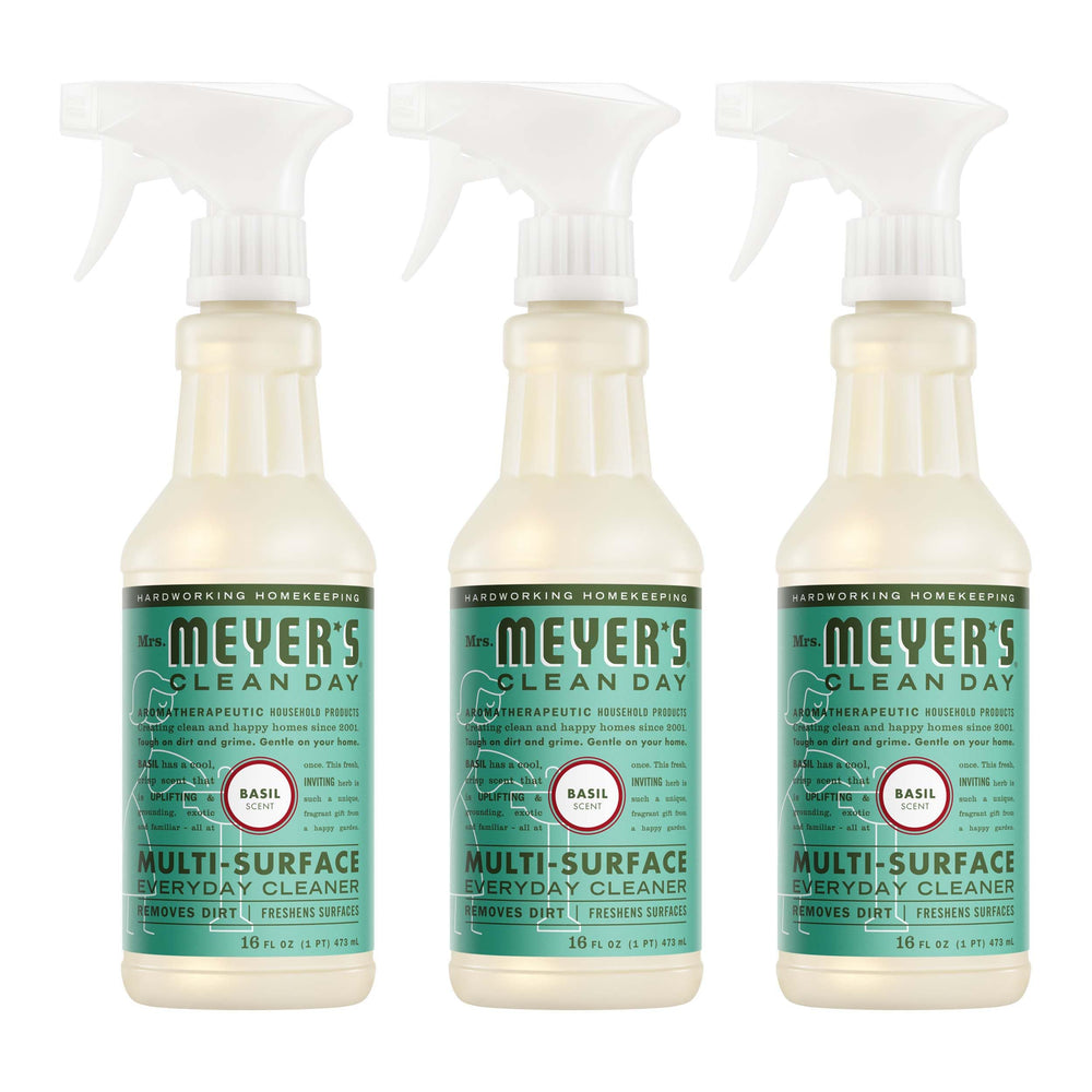 Mrs. Meyer's botella frontal albahaca mostrando etiqueta y diseño práctico