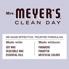Mrs. MEYER'S vela 7.2 oz junto a objeto para comparar tamaño