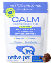 Native Pet paquete frontal mostrando masticables calmantes y beneficio de tranquilidad