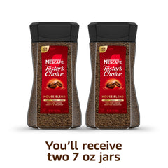 NESCAFÉ detalle del polvo instantáneo resaltando textura y disolución fácil