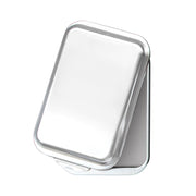 Nordic Ware vista frontal del molde 9x13 mostrando la tapa y acabado duradero