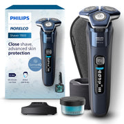 Philips Norelco 7800 front view showing ergonomic grip and design benefit comfort