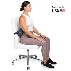 OPTP The Original McKenzie Lumbar Roll colocado en respaldo de silla de oficina para mejor postura