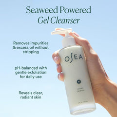 OSEA Ocean Cleanser textura del gel cercana, hidratación visible