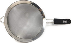 OXO colador 8" vista frontal sobre olla, estabilidad y drenaje seguro