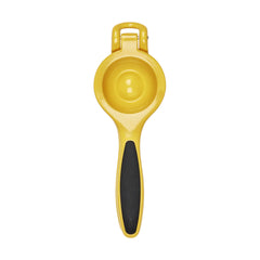 OXO Good Grips junto a limón para comparar tamaño y portabilidad
