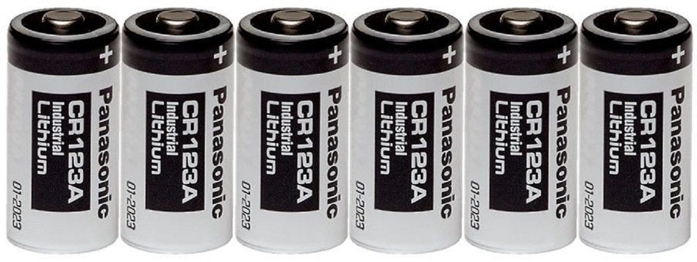 Panasonic CR123A frontal del paquete mostrando seis baterías y marca, ideal para equipos críticos