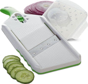 PrepSolutions Adjust-A-Slice vista frontal mostrando el cuerpo compacto y color verde, facilita almacenamiento