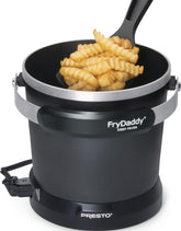 Presto FryDaddy vista frontal con tapa cerrada mostrando ahorro de aceite