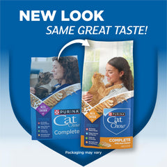 Purina Cat Chow primer plano de croquetas resaltando textura y crujido