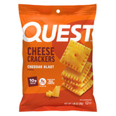 Quest empaque frontal de Cheese Crackers mostrando caja y bolsitas, práctico para llevar