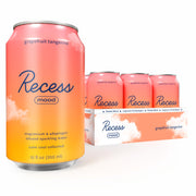 Recess pack frontal pomelo mandarina mostrando 12 latas, perfecta para abastecerse