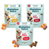 Shameless Pets envase frontal mostrando el pack triple y beneficios nutricionales