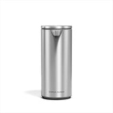 simplehuman frente de acero cepillado mostrando diseño elegante y duradero