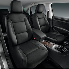 Skechers funda frontal mostrando ajuste y protección del asiento