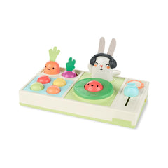 Skip Hop conjunto DJ frontal mostrando piezas y beneficio de juego sensorial