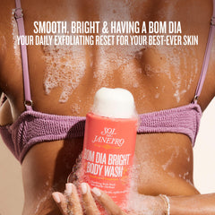 Detalle de ingredientes activos en la fórmula Bom Dia Bright de Sol de Janeiro para exfoliar
