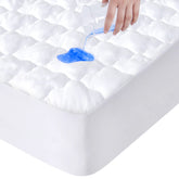 SPRINGSPIRIT front view showing full XL cover protecting mattress - clear protection benefit