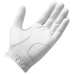 TaylorMade guante en uso mano izquierda demostrando confort y estabilidad