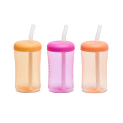 The First Years vista frontal del empaque mostrando los tres vasos y colores