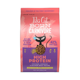 TIKI PETS vista frontal del paquete Born Carnivore mostrando ingredientes principales