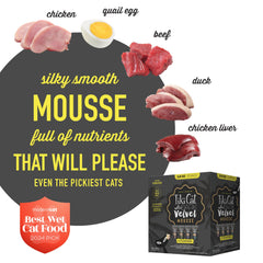 TIKI PETS lata abierta mostrando mousse en caldo, apetitosa y jugosa