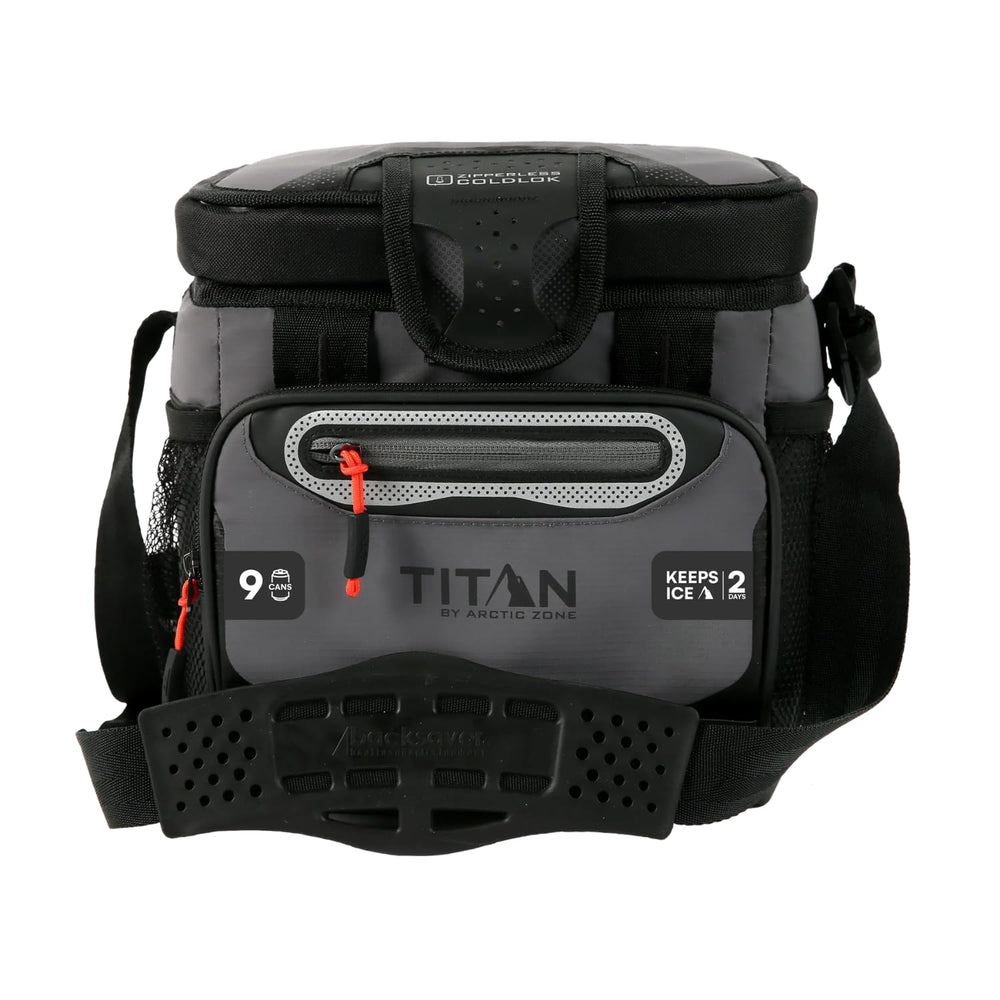 Titan by Arctic Zone vista frontal con cierre rápido y acceso cómodo