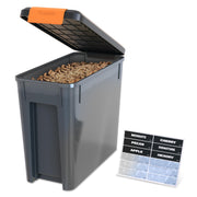Traeger contenedor frontal mostrando diseño apilable y ahorro de espacio