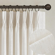 TWODRAPES vista frontal de los dos paneles listos para colgar y apariencia elegante