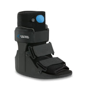 United Ortho bota frontal mostrando cierre y soporte, ofrece estabilidad
