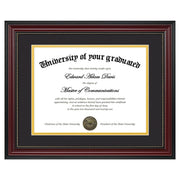 upsimples vista frontal del marco mostrando diploma elegantemente enmarcado y profesional