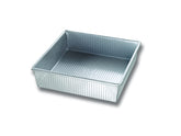 USA Pan molde frontal mostrando forma cuadrada y esquinas definidas, durabilidad
