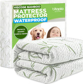 Utopia Bedding vista frontal del protector Full mostrando el ajuste y diseño protector