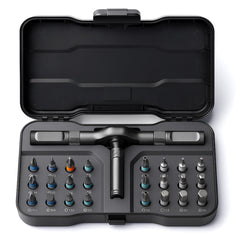 VMAN frente del kit mostrando carraca y 24 puntas organizada, ideal para bricolaje